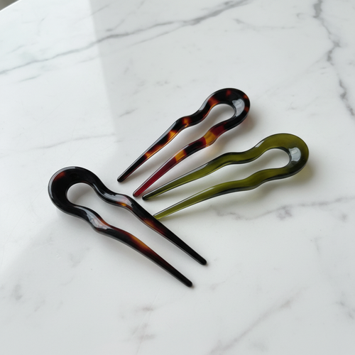 French-style U-sheped hairpins
